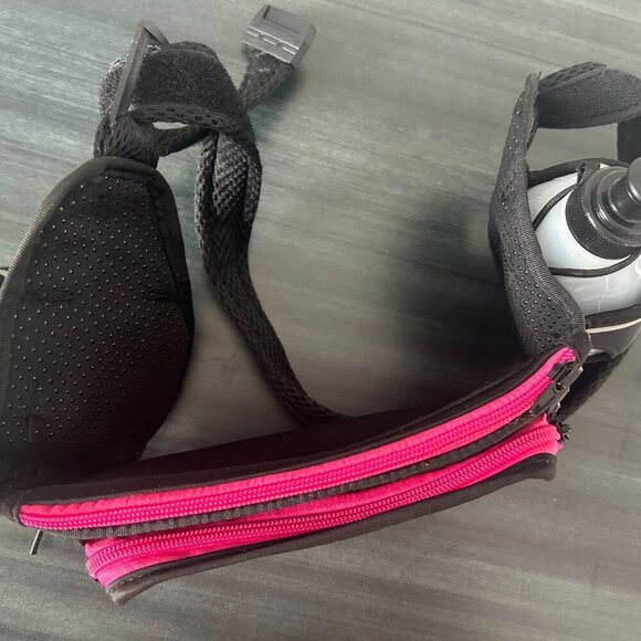 Hydration Running Belt w Water Bottle Holder, iPhone Holder and Zip pockets NWOT - Picture 4 of 5
